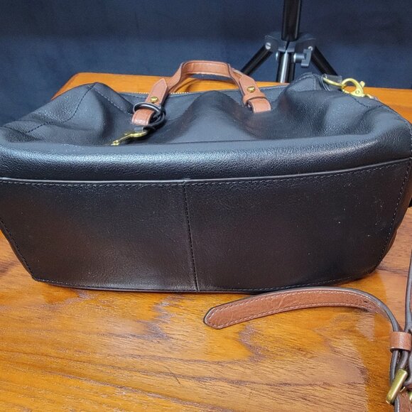 Fossil Black Leather Satchel Crossbody – Classic Style, Good Condition - Picture 12 of 15